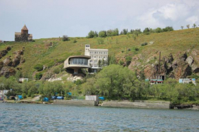 Отель Sevan Writers House, Севан